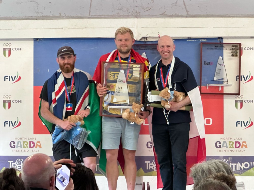 podium euros9